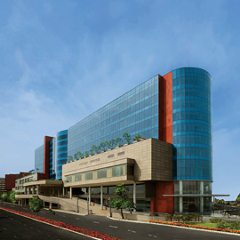 Discover the best 5 star hotel in Gurgaon: The Leela Ambience Gurugram Hotel & Residences