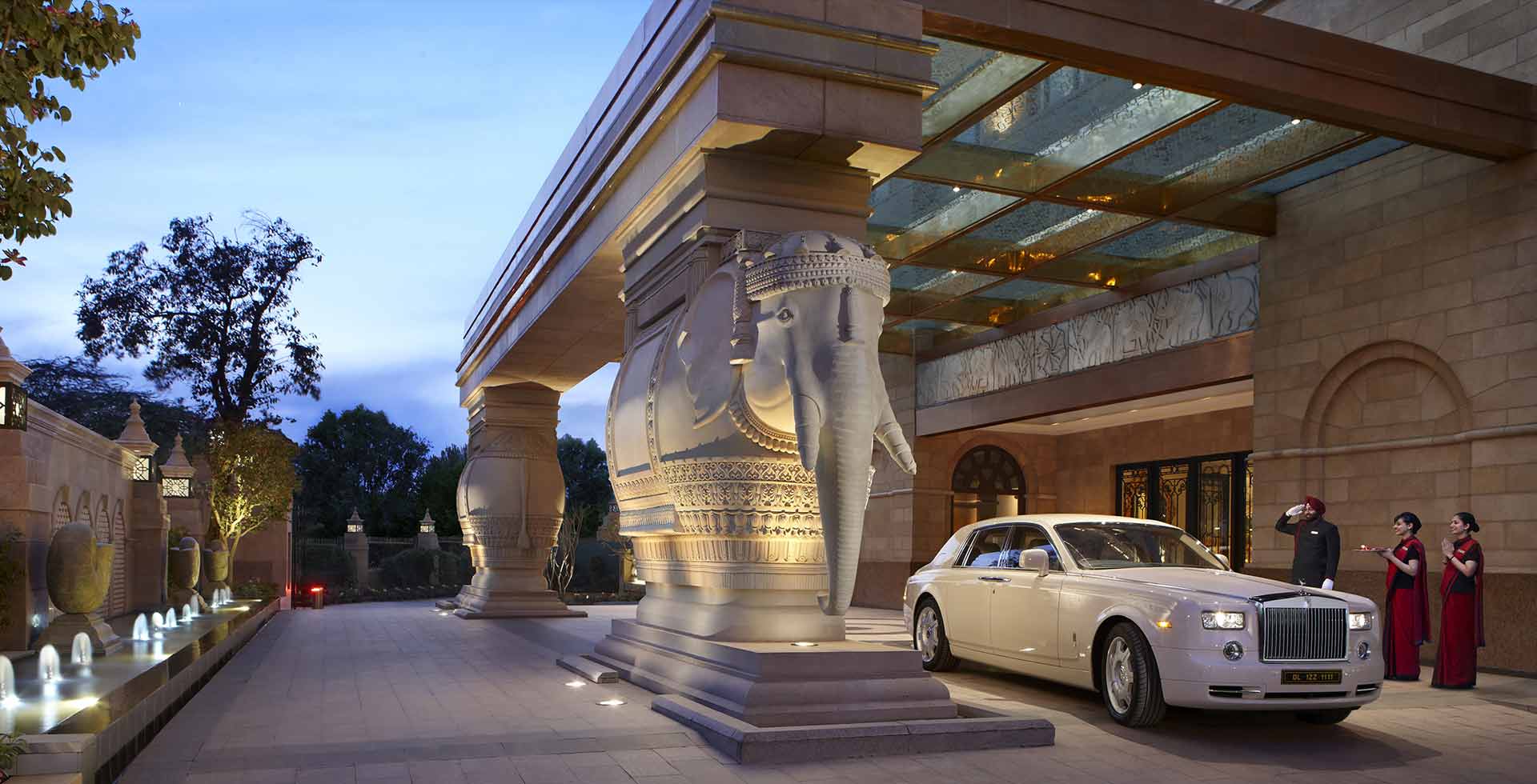 BMW fleet checks in at The Leela Palaces, Hotels and Resorts