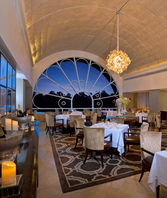 Le Cirque Signature